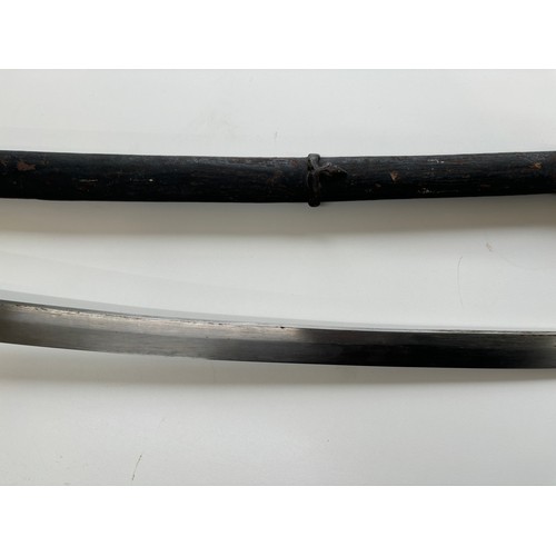 319 - Antique / vintage Japanese Katana sword, painted scabbard with bronze fittings, handle stuck fast, t... 