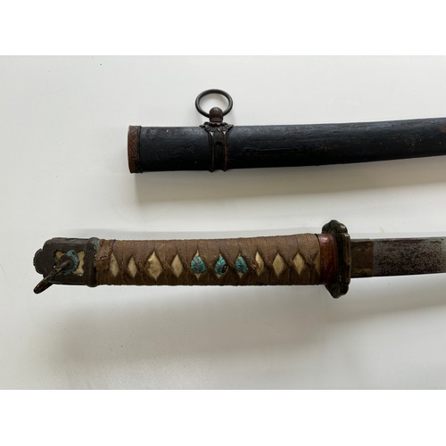 319 - Antique / vintage Japanese Katana sword, painted scabbard with bronze fittings, handle stuck fast, t... 