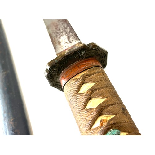 319 - Antique / vintage Japanese Katana sword, painted scabbard with bronze fittings, handle stuck fast, t... 