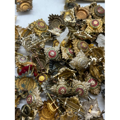 590 - Over 100 vintage Hertfordshire Constabulary tunic buttons manufactured by Firmin and Grantham