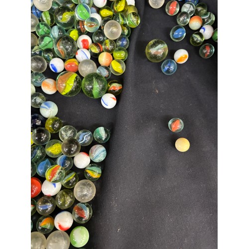 22 - Large selection of vintage and later marbles