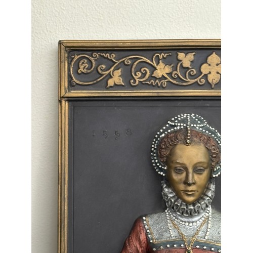 72 - 2 Marcus designs wall plaques of Henry VIII and Elizebeth R measures approximately 14 inches tall