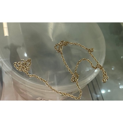 557 - 14ct gold ladies hallmarked chain , weight 5.6g, approximate length 20 inches