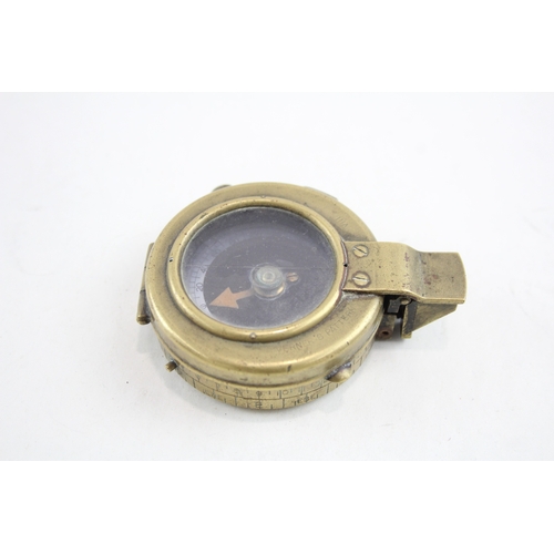 452 - WW1 1917 Dated British Military Compass 6yF-L