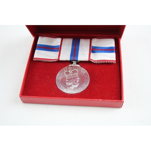 445 - Boxed Ladies ERII Silver Jubilee Medal