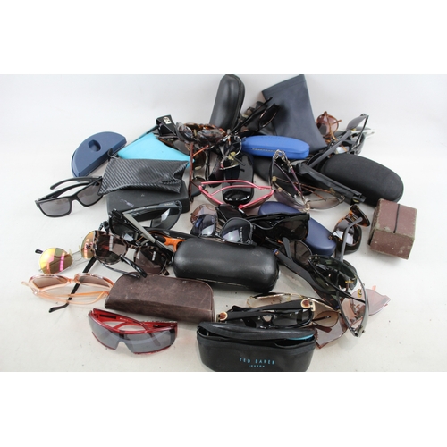 491 - Sunglasses Joblot Assorted Inc Branded, Plastic, Metal, Modern, Cases Etc