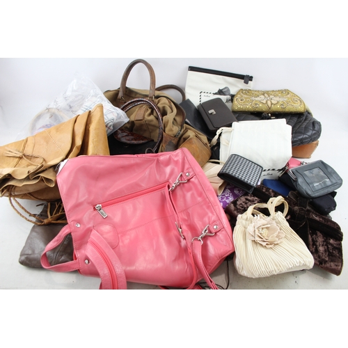 494 - Handbag & Purses Joblot Inc Leather, Beaded, Vintage, Satchel, Etc