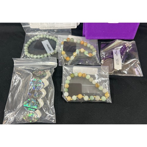 590 - Selection of 5 Gemporia ladies bracelets, all with pouches and COA