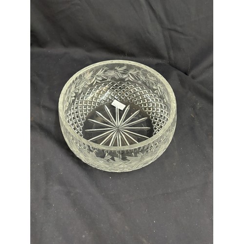 624 - Vintage crystal glass bowl measures approximately 5.5 inches tall 10 inches diameter