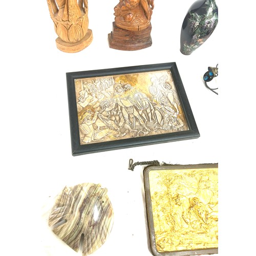 91 - Selection of oriental items includes wooden items, trinkets etc