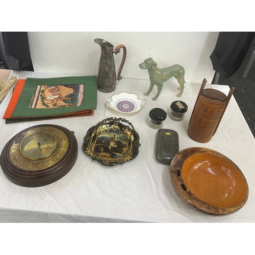 103 - Selection of collectables includes jugs, plates etc