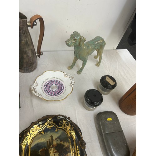 103 - Selection of collectables includes jugs, plates etc