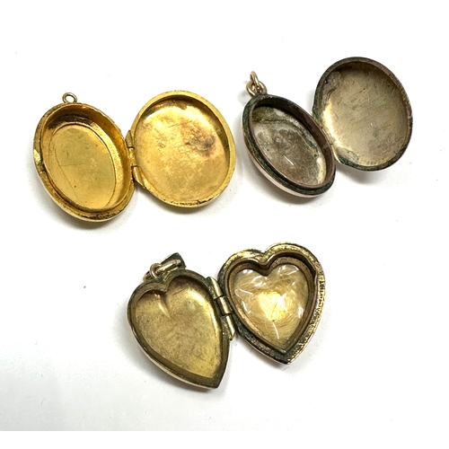 105 - 3 small vintage 9ct gold back & front lockets weight 8.4g