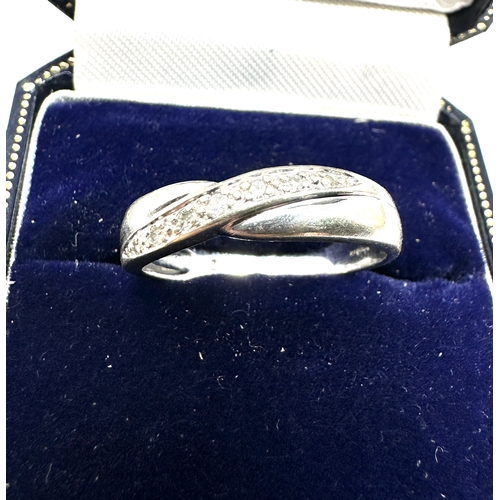 125 - 9ct white gold diamond ring weight 2.7g