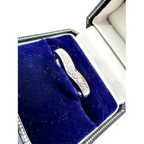 126 - 9ct white gold diamond ring weight 1.8g