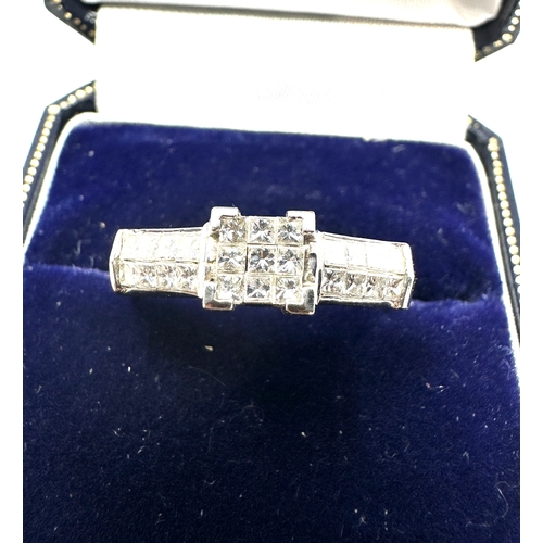 128 - 18ct diamond set with 1.64 ct of diamonds weight 6g