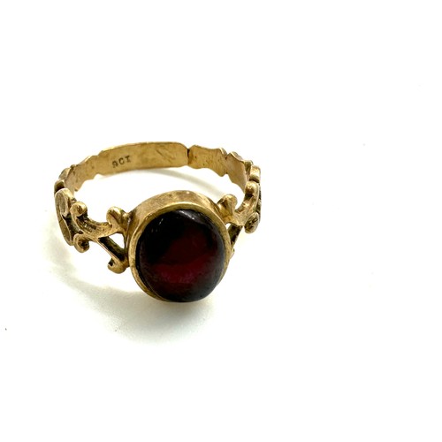 582 - Antique 9ct gold Cabachon garnet ring, UK ring size, approximate weight 2.6g