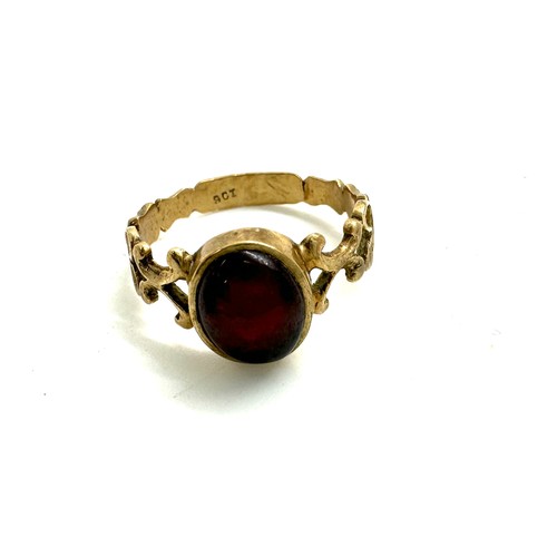 582 - Antique 9ct gold Cabachon garnet ring, UK ring size, approximate weight 2.6g