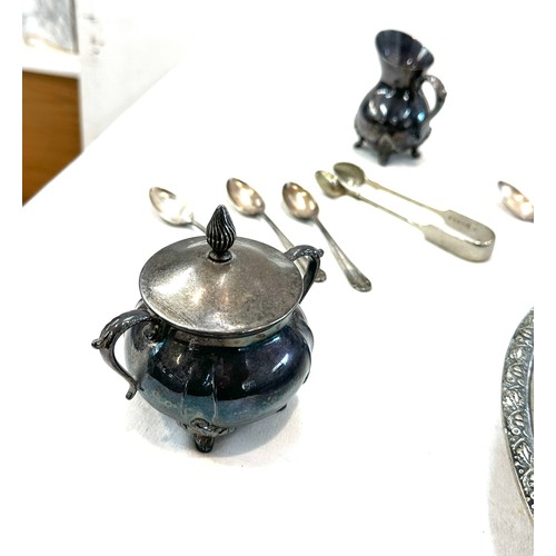 113 - Selection of silver plated items to include a tray etc