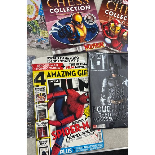 11 - Selection of Marvel merchandise to include fact files calendar, Spiderman and Fantastic Four tin wal... 