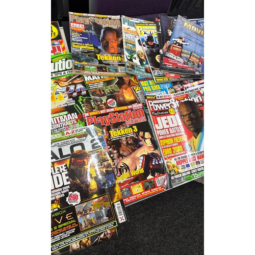 42 - Large selection of collectable magazines to include ' Empire' ,' Match of the Day' , ' XBOX', 'Escap... 