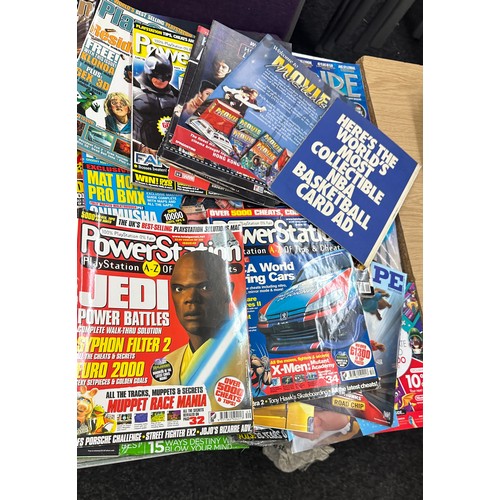 42 - Large selection of collectable magazines to include ' Empire' ,' Match of the Day' , ' XBOX', 'Escap... 