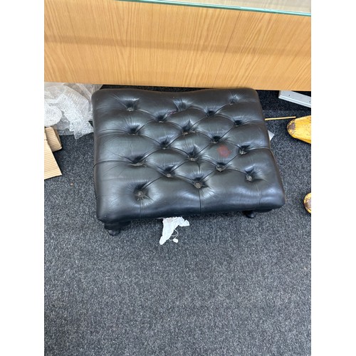 522 - Black leather chesterfield stool
