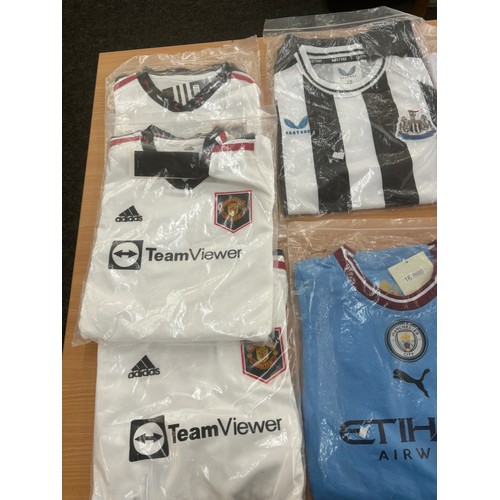 105 - 9 Mixed club replica football shirts