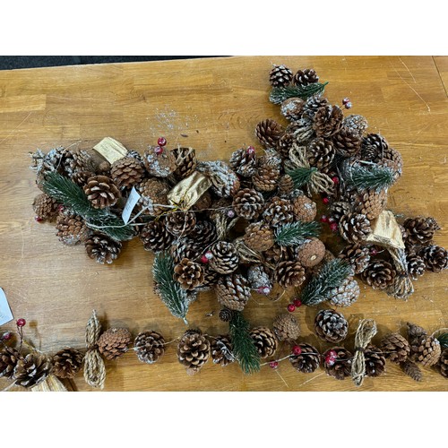 211 - Selection of 4 pine garlands