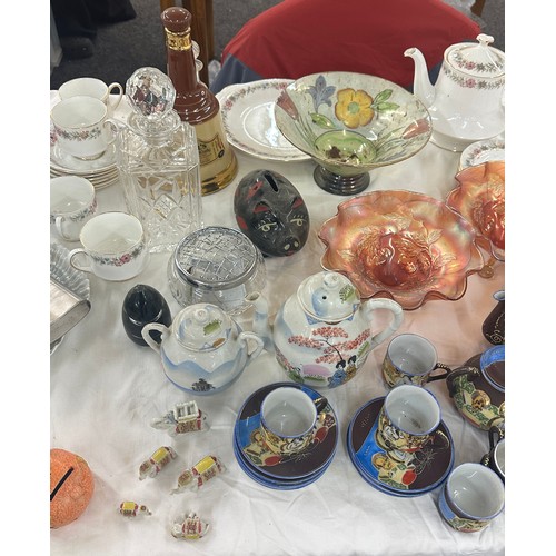 207 - Selection of collectable pieces to include oriental part tea set, Paragon part tea set, Wade empty W... 