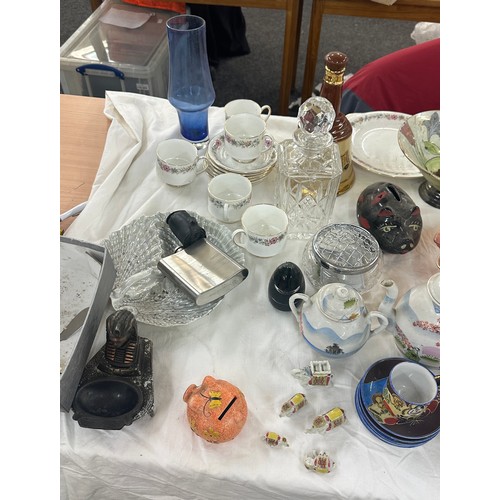 207 - Selection of collectable pieces to include oriental part tea set, Paragon part tea set, Wade empty W... 