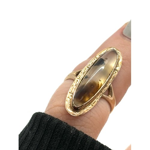 439 - 9ct gold stone set ring total weight 1.9 grams, ring size E