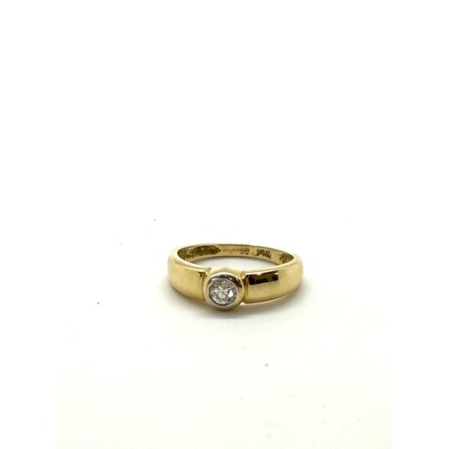 428 - 14ct gold stone set dress ring total weight 2.9 grams, ring size L