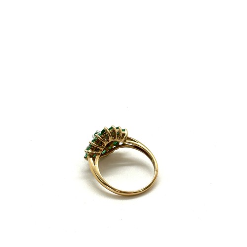 431 - 9ct gold stone set dress ring, total weight 2.7 grams, ring size L