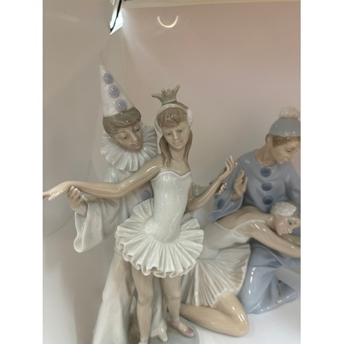 182 - Selection of 3 Lladro figures includes jester and ballarina etc