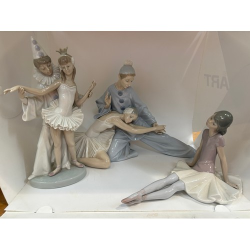 182 - Selection of 3 Lladro figures includes jester and ballarina etc