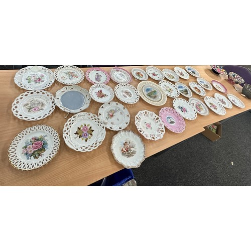 120 - Large selection of assorted ribbon plates