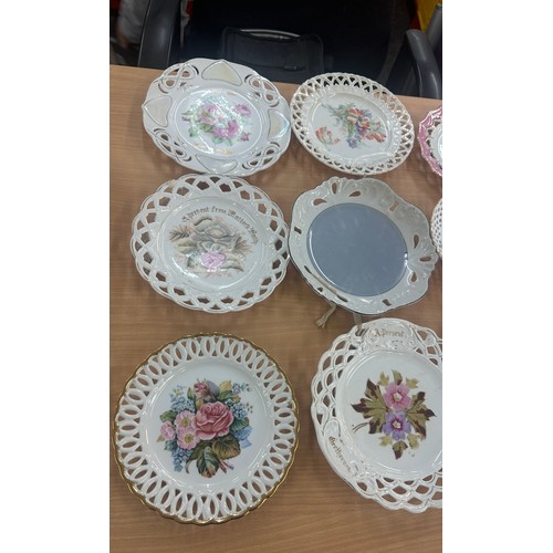 120 - Large selection of assorted ribbon plates