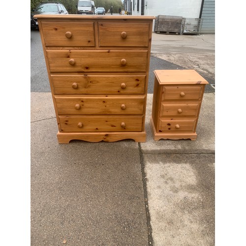 568 - 2 Over 4 pine chest and 3 draw pine bedside table 46 inches tall 36 inches wide 18 inches depth