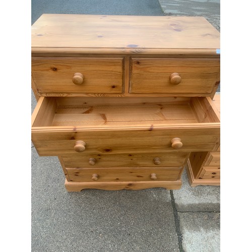 568 - 2 Over 4 pine chest and 3 draw pine bedside table 46 inches tall 36 inches wide 18 inches depth