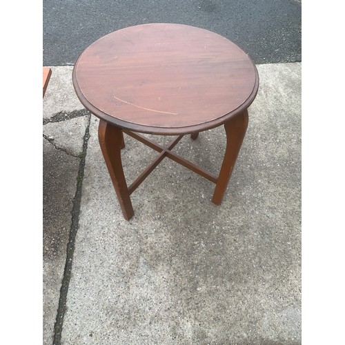 547 - Coffee table and occasional table tallest 21 inches tall