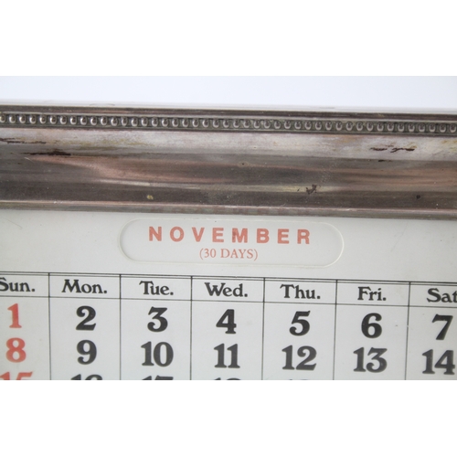 32 - .925 sterling silver front desk calendar