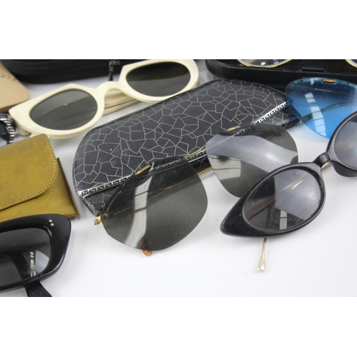 521 - Vintage Sunglasses Retro Plastic Inc Cases, Jean Lafont Paris Joblot