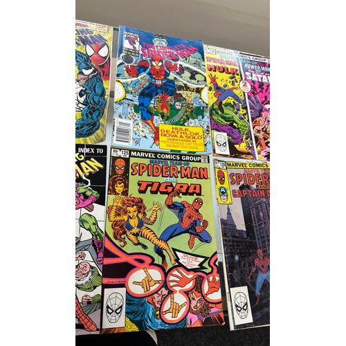 41 - Selection of Marvel Spiderman comics dated from the 70s/80s and 90s to include ' The Amazing Spiderm... 