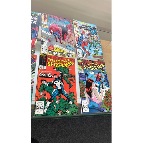 9 - Selection of Marvel Spiderman comics dated from the 70s/80s to include ' Marvel Team Up featuring Sp... 