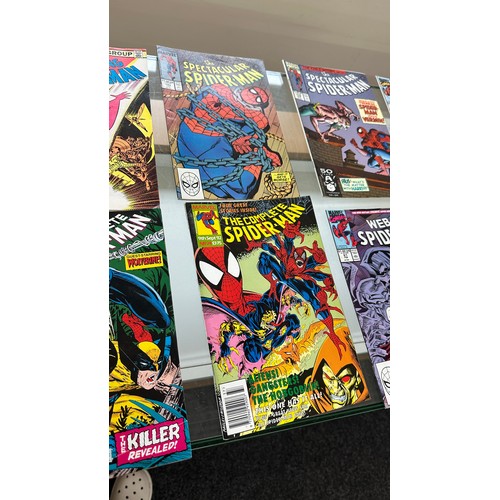 47 - Selection of Marvel Spiderman comics dated from the 80s/90s to include ' The Spectacular Spider - Ma... 