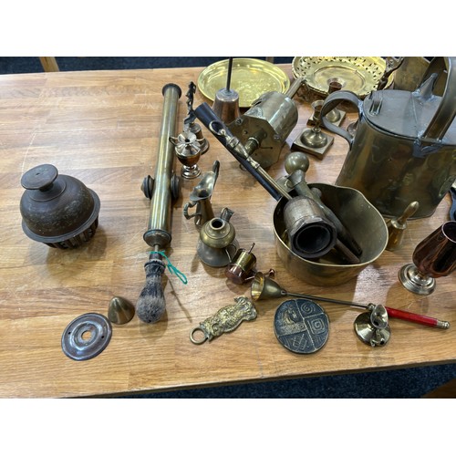 241 - Selection of assorted brassware includes tea pots, horse brasses etc