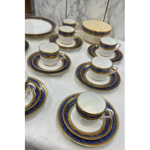 181 - Vintage Minton part tea service to include cups, saucers, plates and a bowl - AF