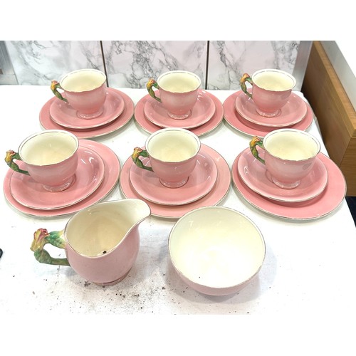 58 - Royal Grimwades 6 piece tea set with cups, saucers and milk jug