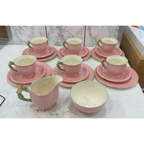 58 - Royal Grimwades 6 piece tea set with cups, saucers and milk jug